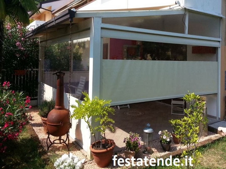 CHIUSURE LATERALI PER TETTOIE